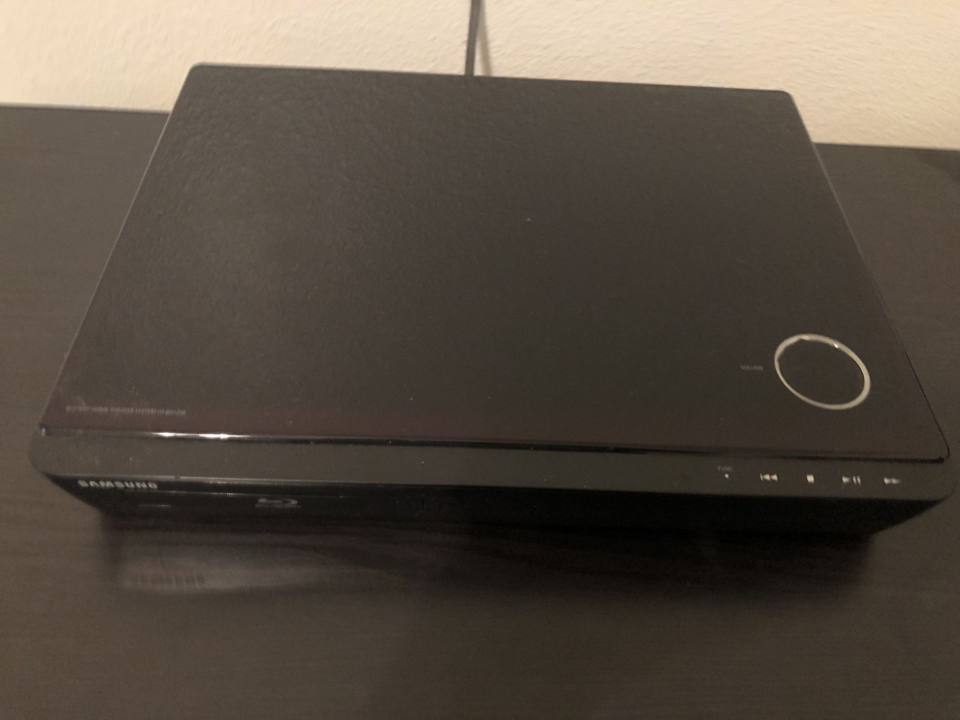Samsung blue ray DVD player surround sound