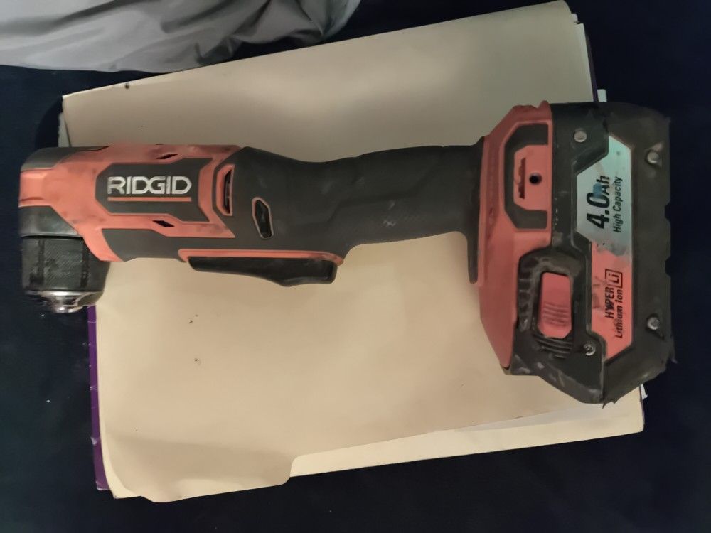 Rigid 18V Angel Drill With 4.0 Ah Battery 