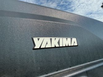 Yakima cargo box