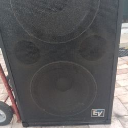 EV  15 inches speakers 