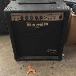 Behringer Ultra bass Bx300