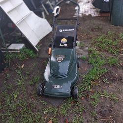 Electric lawn mower