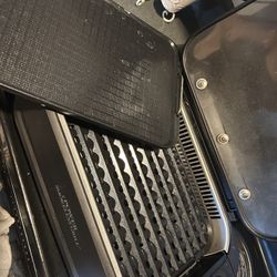 Smokeless countertop grill