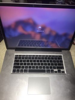 MacBook Pro 17 inch screen