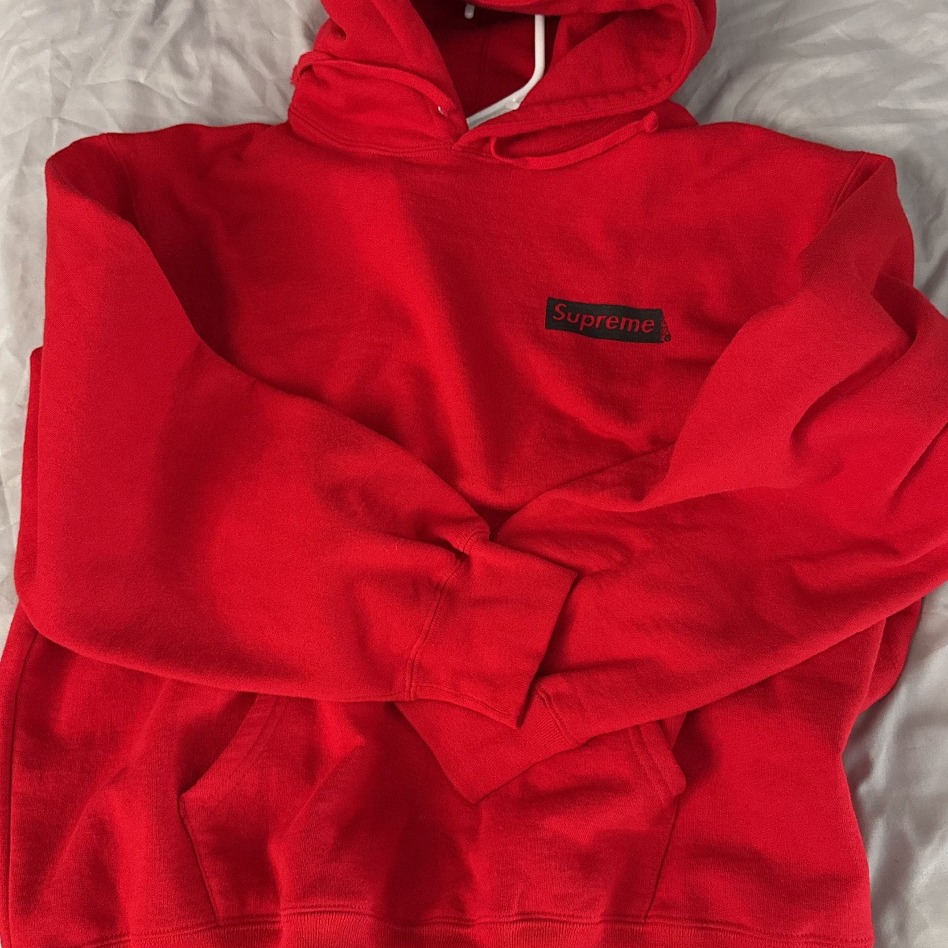Supreme Hoodie