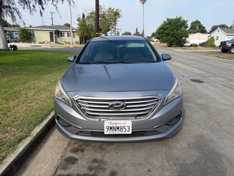Hyundai Sonata Sedan – Gray