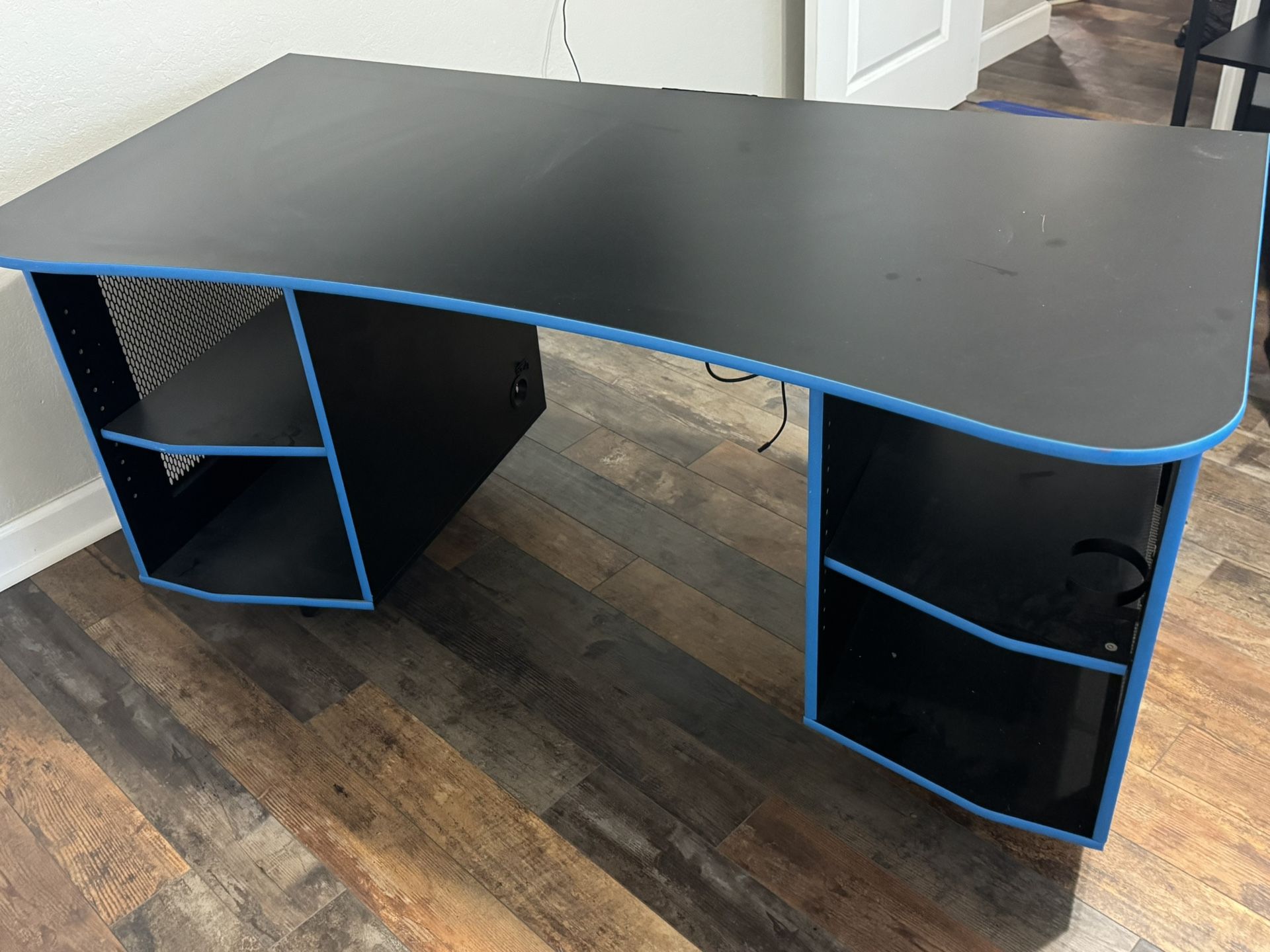 Gaming/ office Desk