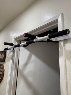 Pull Up Bar