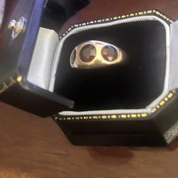 14k Ring With Garnet Vintage Beautiful 