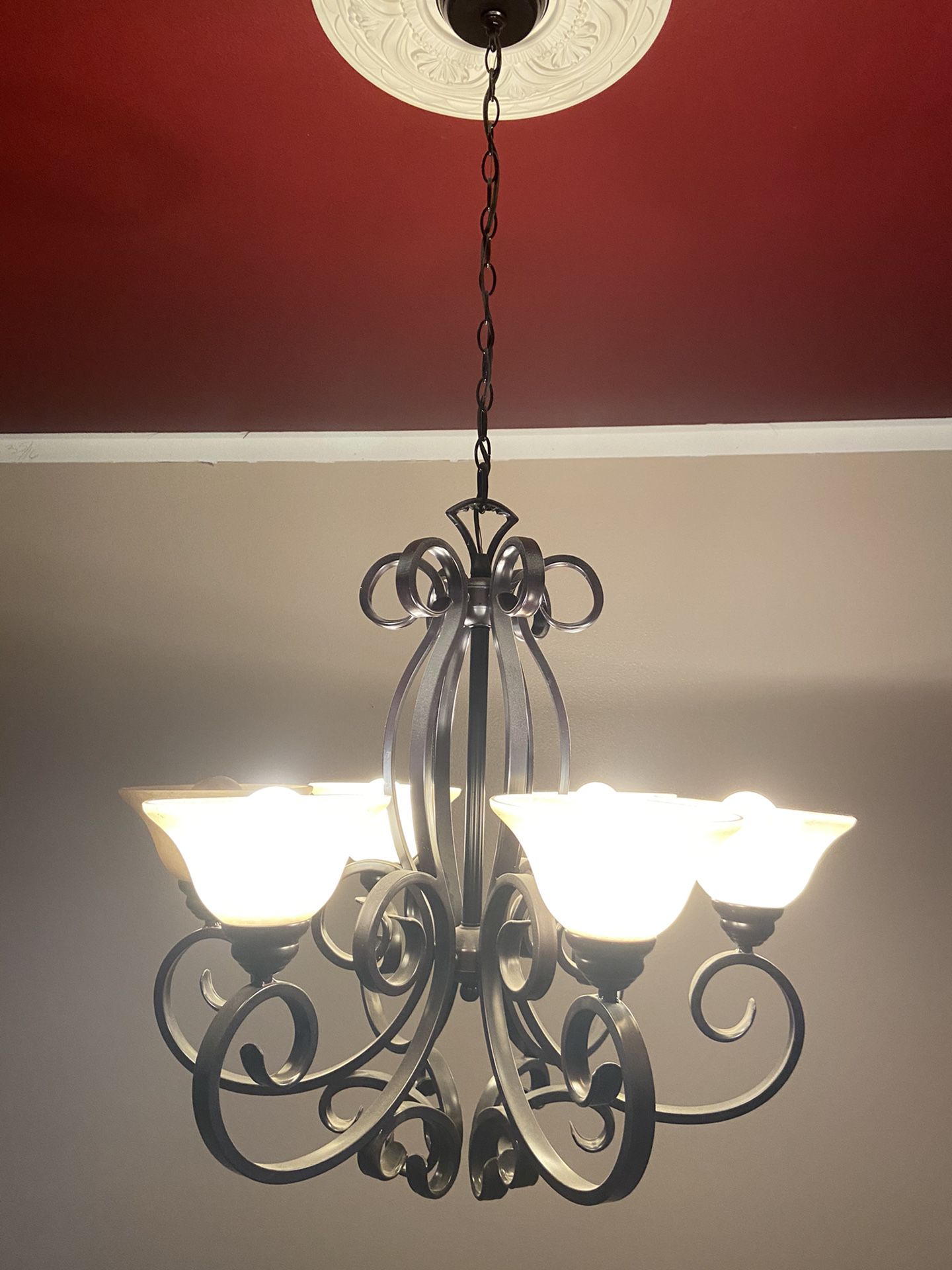Light fixture / chandelier