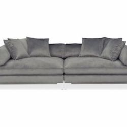 Moda Two Piece Sectional (pillows Included)