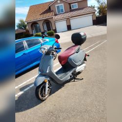 Kymco Like 200i Scooter, Good Condition, With Top Case – Antioch, CA