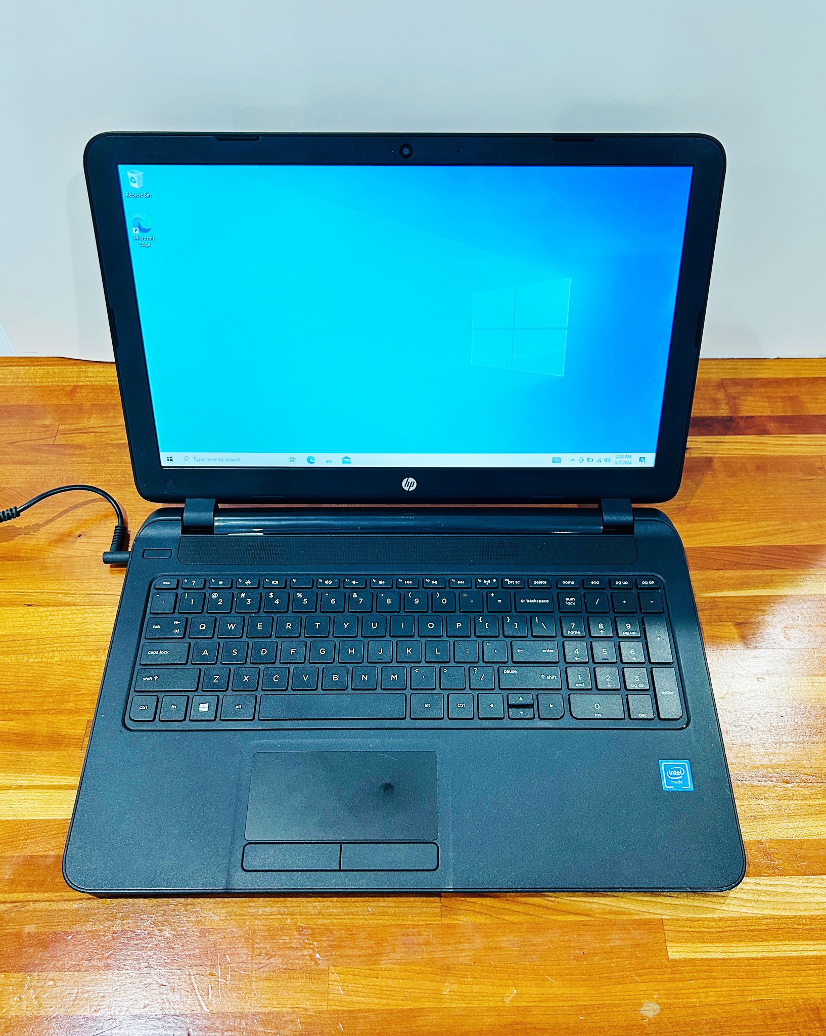 HP 15” NoteBook LAPTOP 4GB//128GB SSD Windows 10 Word//Excel Fully Functional