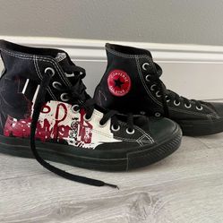 Batman Converse Men’s 8 Women’s 10