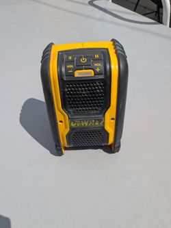 DeWalt 20v Bluetooth speaker
