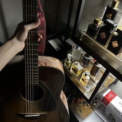 Yamaha Acoustic Guitar With Frontman Amp