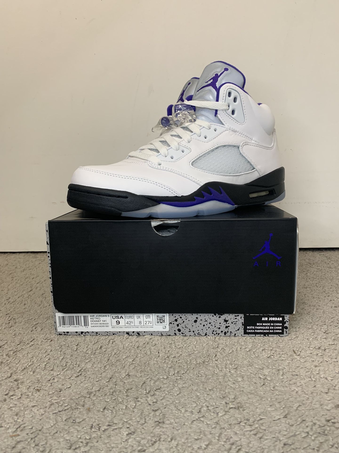 DS JORDAN 5 DARK CONCORD SIZE 9