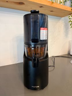 Hurom H200 Easy Clean Slow Juicer – Matte Black