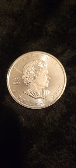 2023 Canadian Silver Maple Leaf 1 oz Pure Silver Coin
