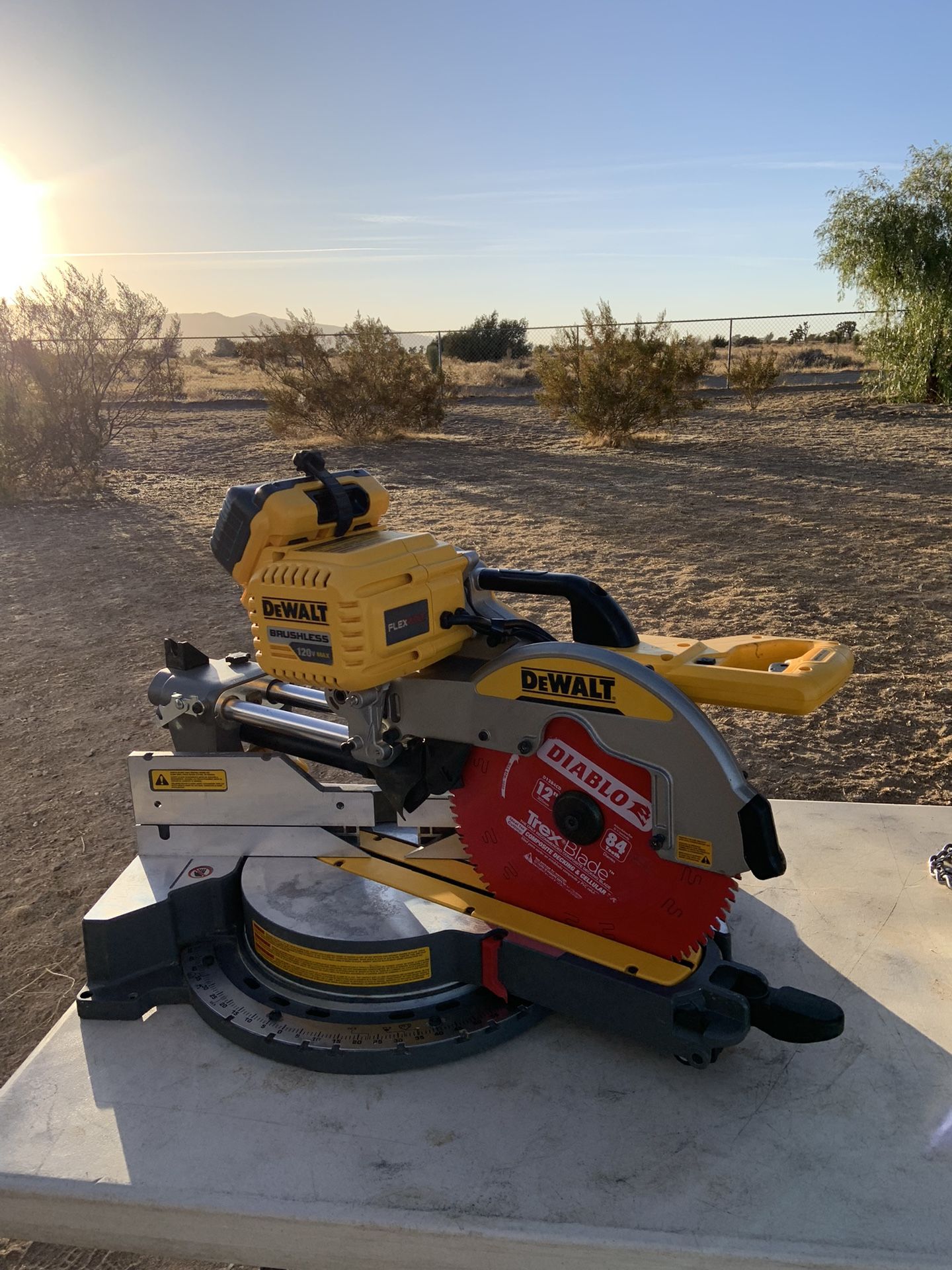 Dewalt FlexVolt 60V  Sliding Miter Saw -12 Inch-Tool only Comes W/ Power Supply