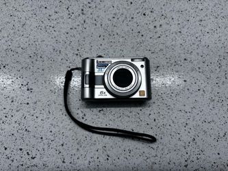 2006 Panasonic LUMIX point and shoot