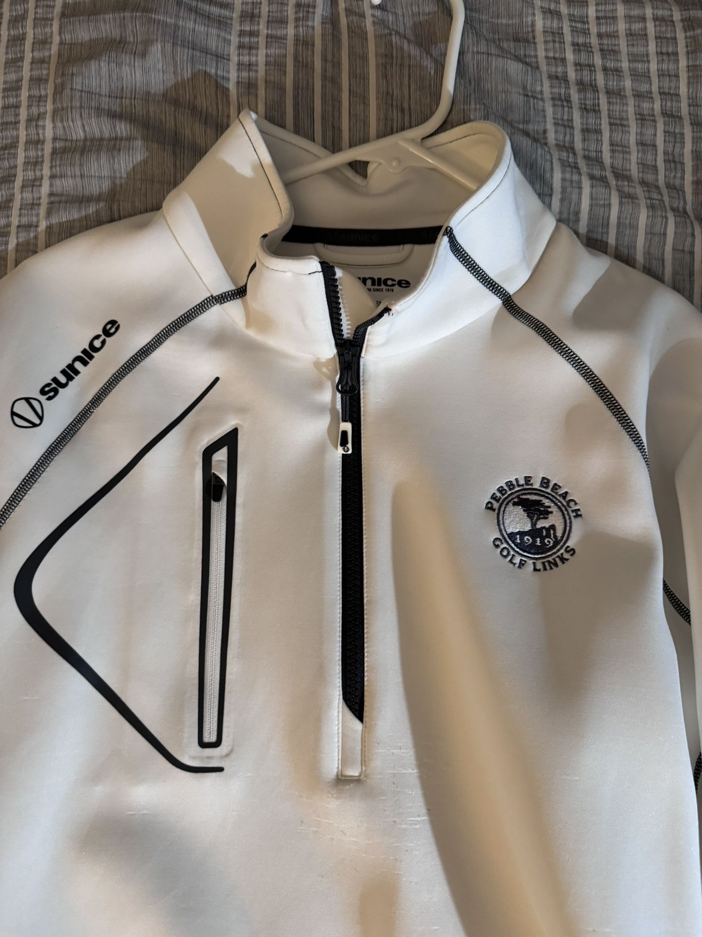 Pebble beach WHIITE XXL Pullover sweatshirt New $25