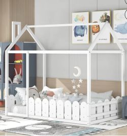  Wood Frame Toddler Bed with Fence - Twin Size