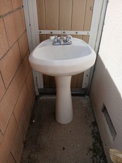 Pedeatal Sink