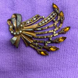 Vintage Brooch Orange Rhinestones