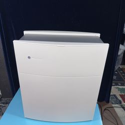 Blueair Air Purifier Model 405