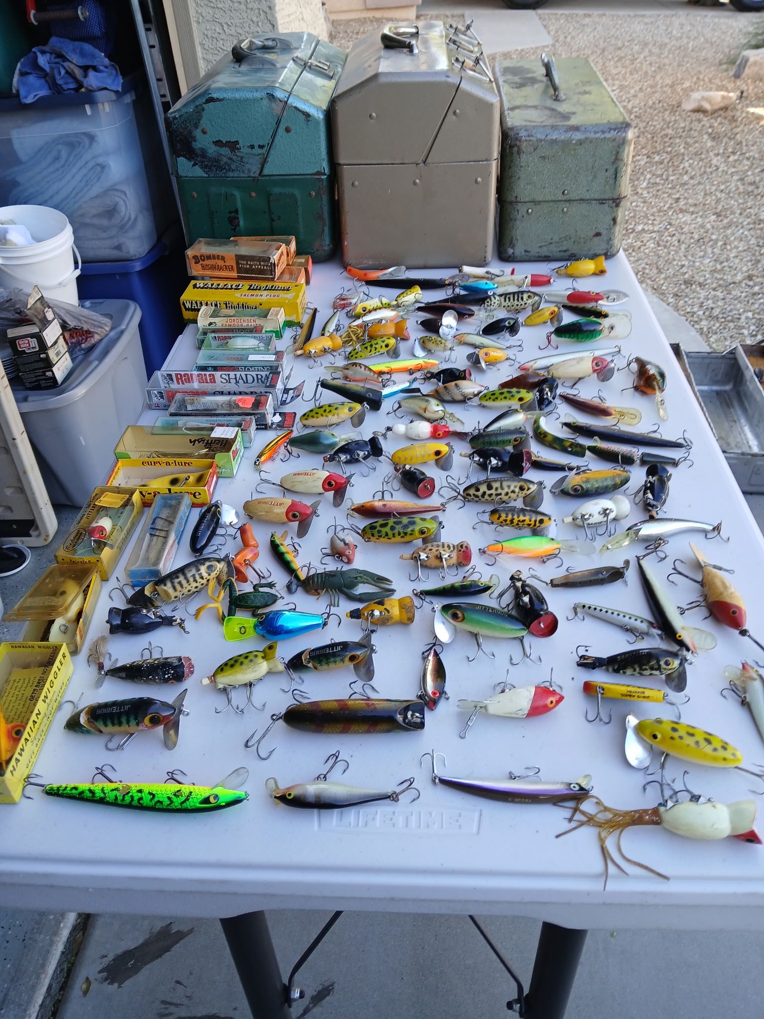 LARGE FISHING LURE LOT AND TACKLE BOXES