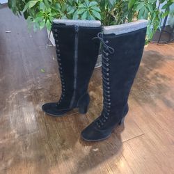  BORN Genuine Suade Leather Boots