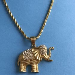 2” Elephant Pendant w/Crystal Detail on Rope Chain- Gold on Stainless Steel *Pickup Boca Raton