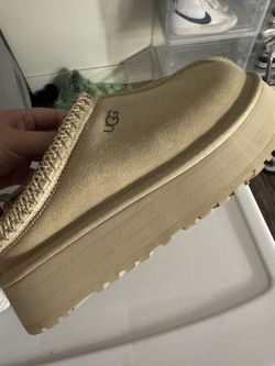 UGG Platform Tasman Women Size 7