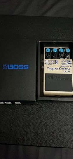 BOSS Digital Delay Guitar Pedal DD-8