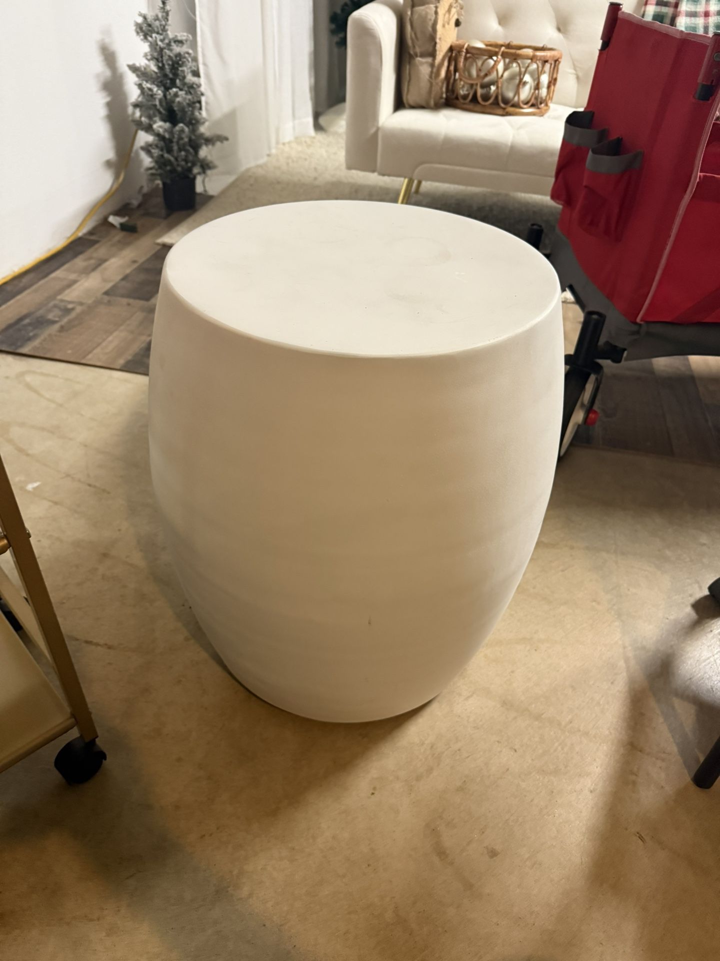 Round White Accent Table / Stool