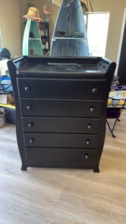 Kids dresser