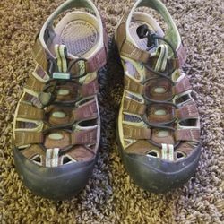 Kenns women sandals brown size 7