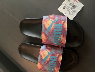 Puma Ladies Slides Size 6