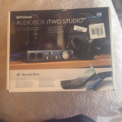 PreSonus  Audio box iTwo Studio, Studio One $125