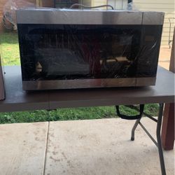 Amana  Microwave Hood Combination 