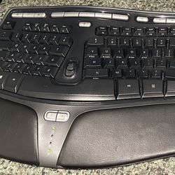 Microsoft Natural Ergonomic Keyboard 4000 