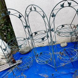 Folding 6 Pot Plant Stand