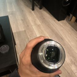 85mm Sony GM 1.4 E mount Lens
