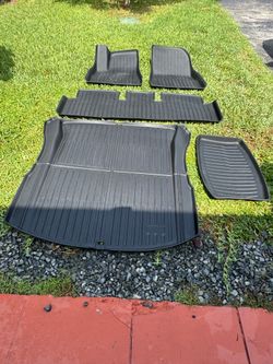 Tesla model 3 floor mats