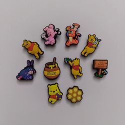 WINNIE THE POOH CROC CHARMS 