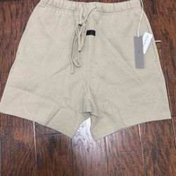 Brand New Fear of God Essentials Shorts Beige Size M