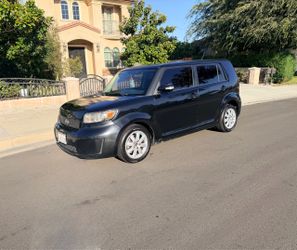 2010 scion XB