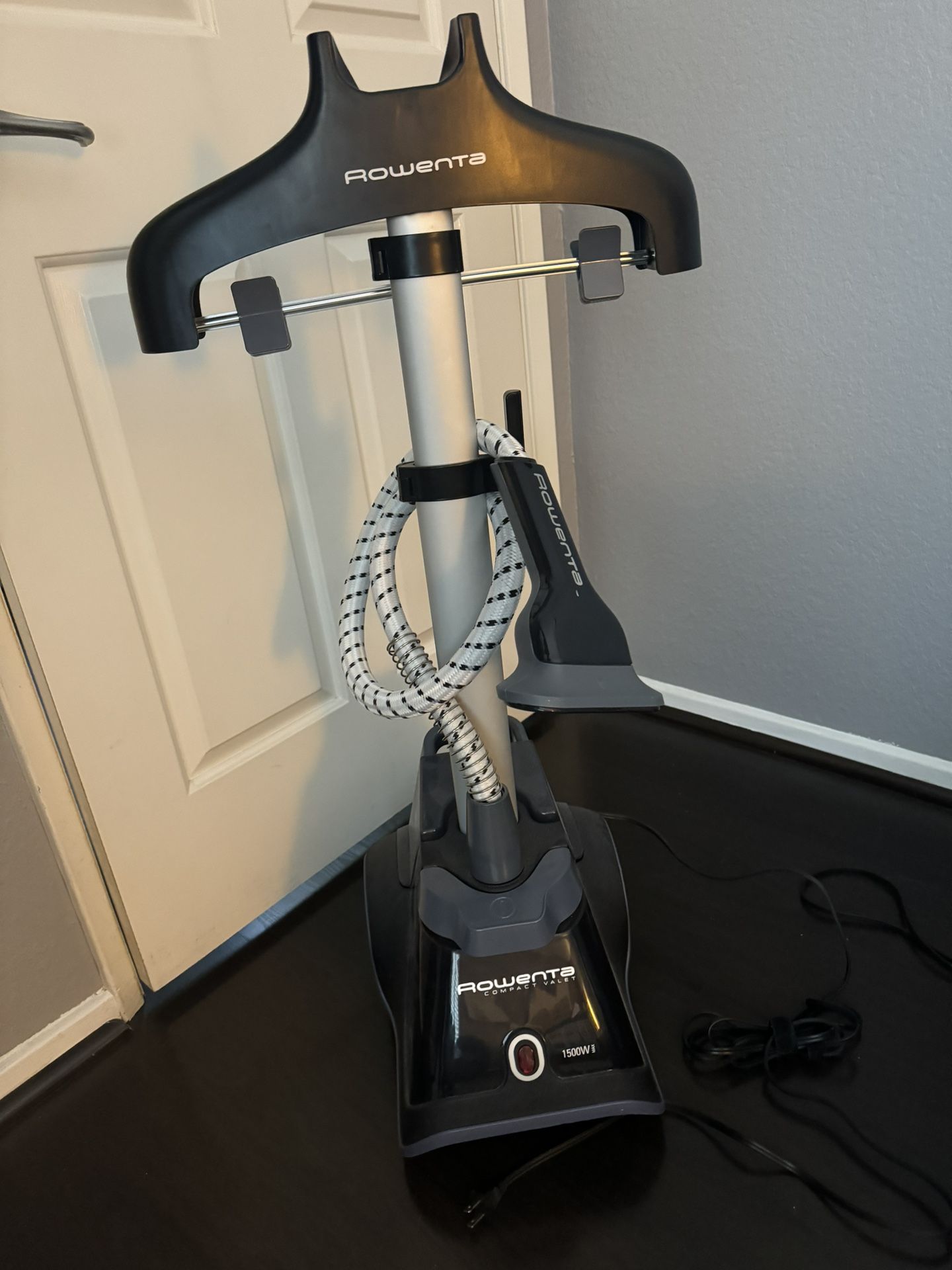 Rowenta IS6200 Compact Valet Full Size Garment steamer