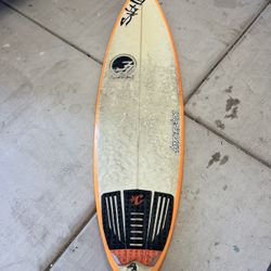 5’7” Custom Surfboard 
